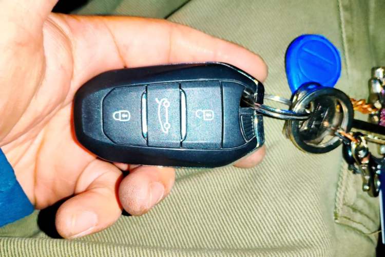 Used Citroen C4L 2013 1.6THP Automatic Enjoyment Edition Vehicle Key