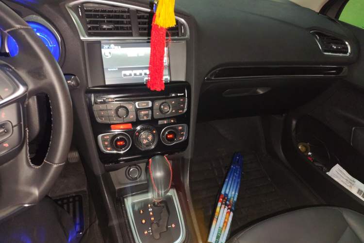 Used Citroen C4L 2013 1.8L Automatic Jingchi Edition Audio And AC Panel