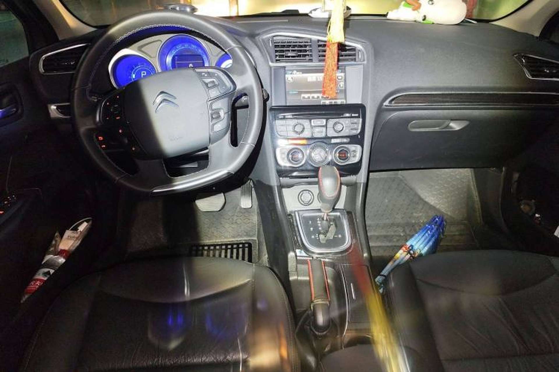 Used Citroen C4L 2013 1.8L Automatic Jingchi Edition Center Console