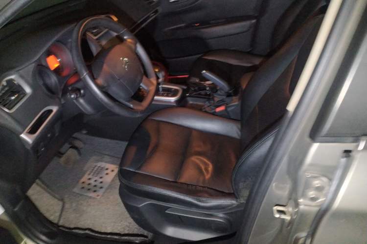 Used Citroen C4L 2013 1.8L Automatic Enjoyment Edition Left Front Seat