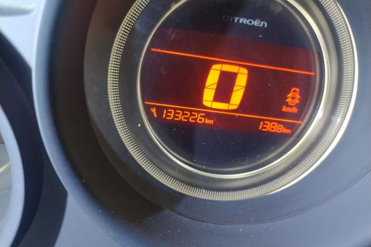 Used Citroen C4L 2013 1.8L Automatic Enjoyment Edition Odometer Close Up
