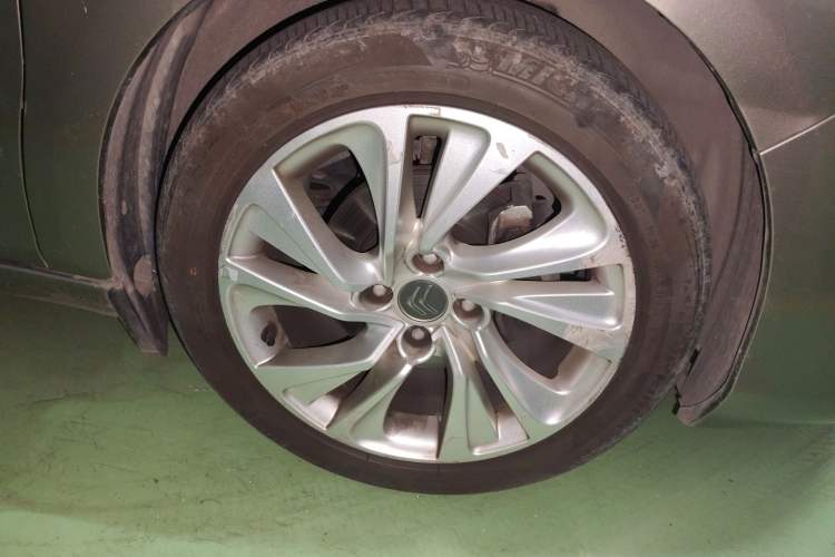 Used Citroen C4L 2013 1.8L Automatic Jingchi Edition Right Front Wheel Hub
