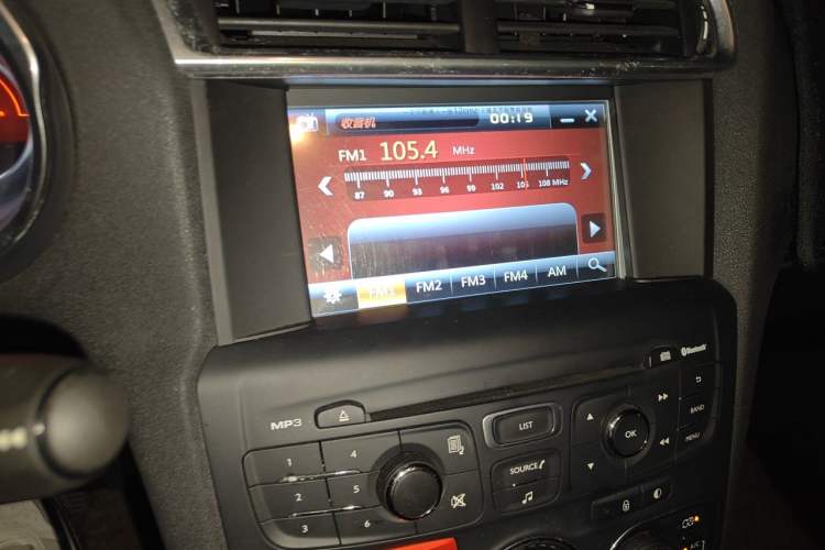 Used Citroen C4L 2013 1.6 THP Automatic Impression Edition Audio And AC Panel