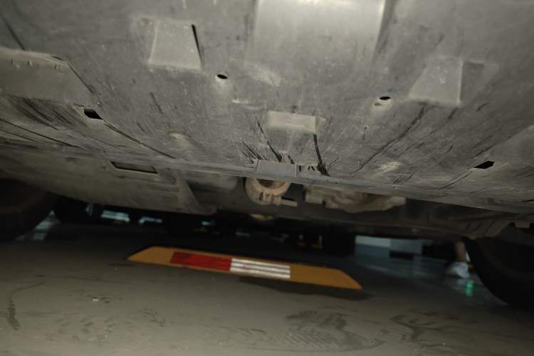 Used Citroen C4L 2013 1.6 THP Automatic Impression Edition Chassis Front