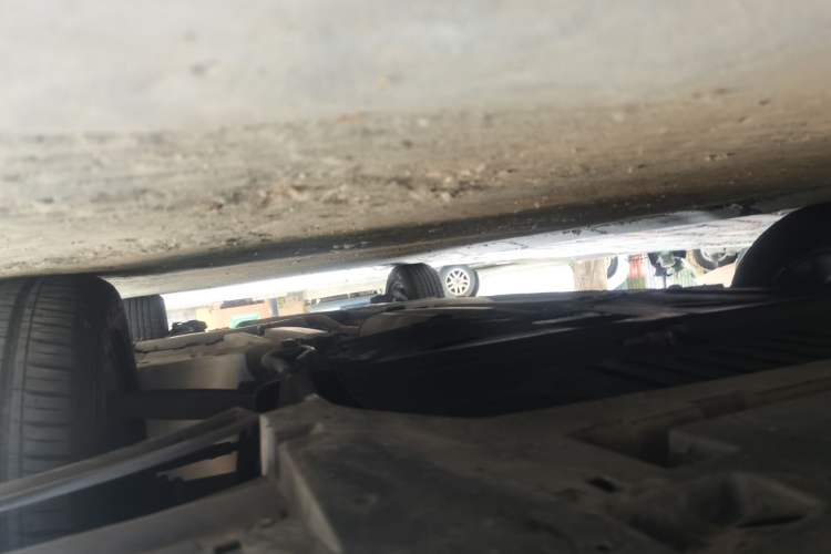 Used Citroen C4L 2013 1.6THP Automatic Enjoyment Edition Chassis Front Left
