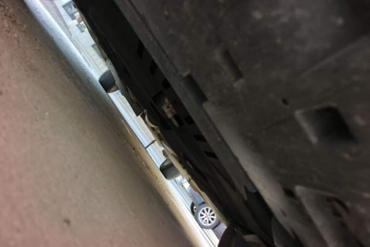 Used Citroen C4L 2013 1.6 THP Automatic Impression Edition Chassis Front