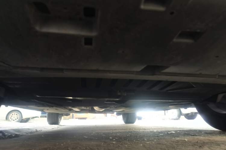Used Citroen C4L 2013 1.6THP Automatic Enjoyment Edition Chassis Front