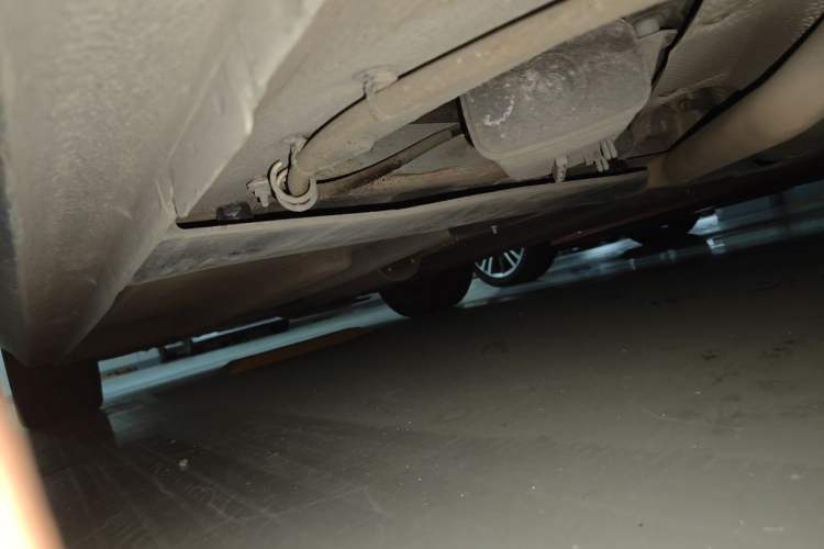Used Citroen C4L 2013 1.6 THP Automatic Impression Edition Chassis Rear Left