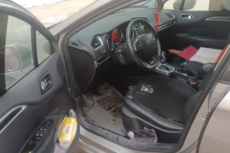 Used Citroen C4L 2013 1.6 THP Automatic Impression Edition Driver Seat