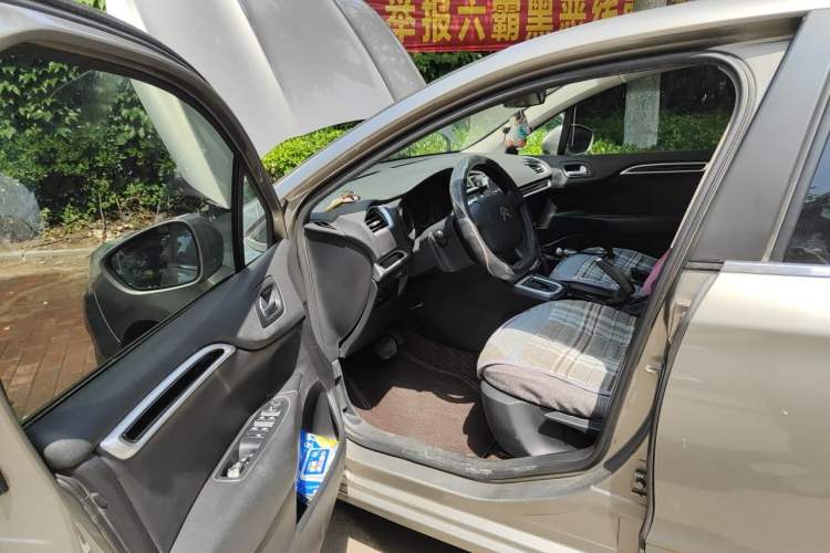Used Citroen C4L 2013 1.8L Automatic Enjoyment Edition Driver Seat