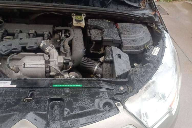 Used Citroen C4L 2013 1.6 THP Automatic Impression Edition Engine Bay Left