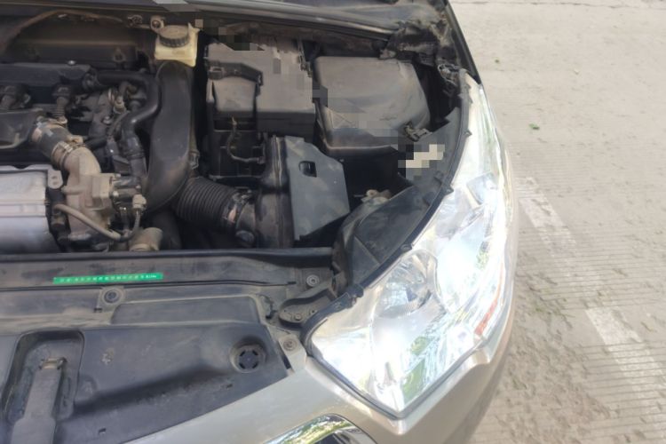Used Citroen C4L 2013 1.6THP Automatic Enjoyment Edition Engine Bay Left