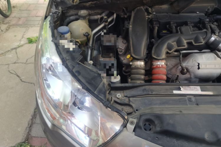 Used Citroen C4L 2013 1.6THP Automatic Enjoyment Edition Engine Bay Right