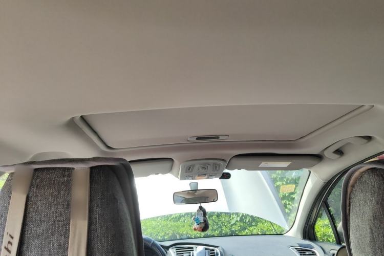 Used Citroen C4L 2013 1.8L Automatic Enjoyment Edition Headliner