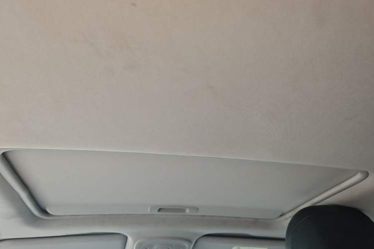 Used Citroen C4L 2013 1.6 THP Automatic Impression Edition Headliner