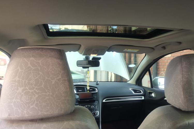 Used Citroen C4L 2013 1.6THP Automatic Enjoyment Edition Headliner