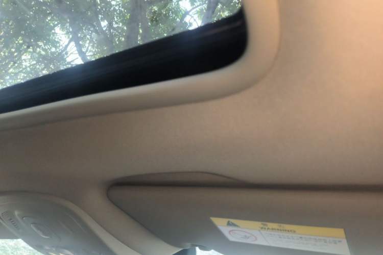 Used Citroen C4L 2013 1.8L Automatic Jingzhi Edition Headliner