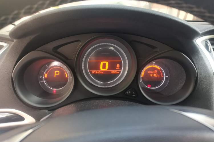 Used Citroen C4L 2013 1.6THP Automatic Enjoyment Edition Instrument Cluster