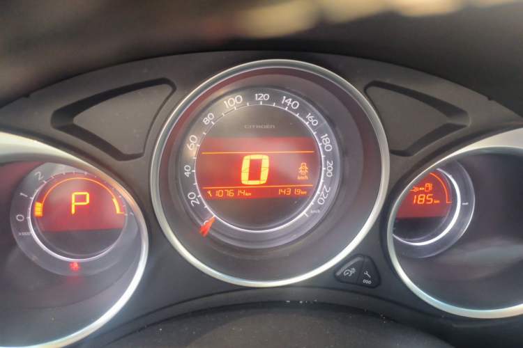 Used Citroen C4L 2013 1.8L Automatic Jingzhi Edition Instrument Cluster
