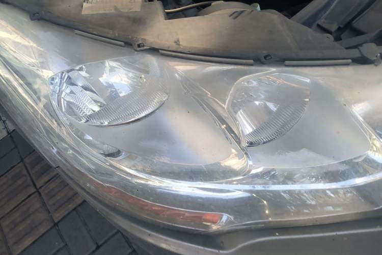 Used Citroen C4L 2013 1.8L Automatic Jingzhi Edition Right Front Headlight
