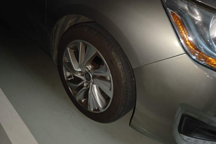 Used Citroen C4L 2013 1.6 THP Automatic Impression Edition Right Front Wheel Hub