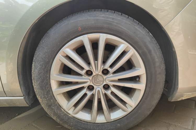Used Citroen C4L 2013 1.8L Automatic Enjoyment Edition Right Front Wheel Hub