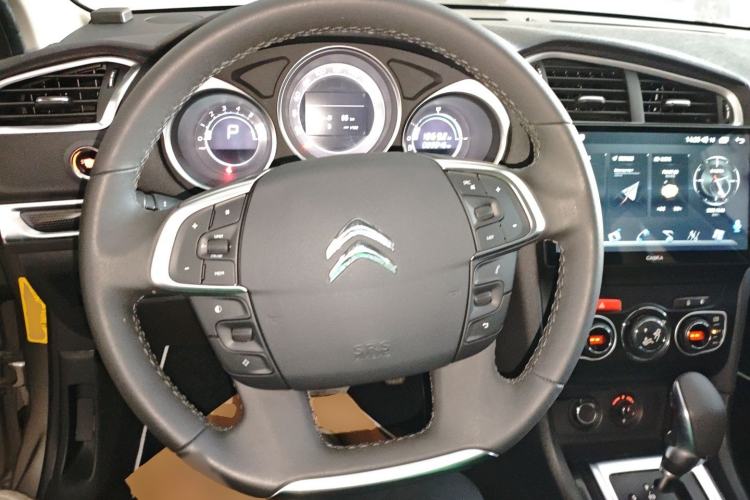 Used Citroen C4L 2013 1.8L Automatic Jingchi Edition Steering Wheel