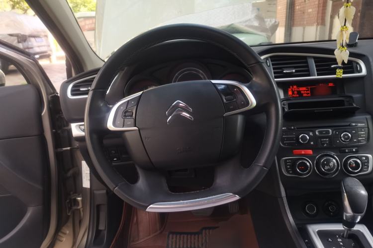 Used Citroen C4L 2013 1.6THP Automatic Enjoyment Edition Steering Wheel