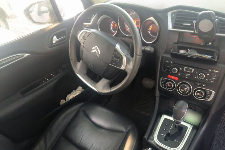 Used Citroen C4L 2013 1.8L Automatic Jingzhi Edition Steering Wheel