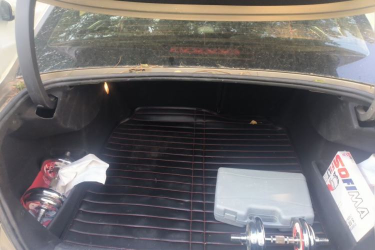 Used Citroen C4L 2013 1.8L Automatic Jingzhi Edition Trunk