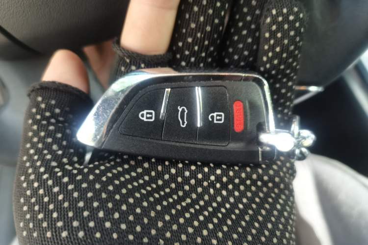 Used Citroen C4L 2013 1.6THP Automatic Enjoyment Edition Vehicle Key