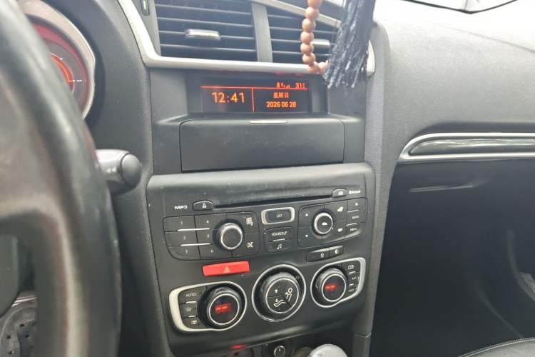 Used Citroen C4L 2013 1.6 THP Automatic Impression Edition Audio And AC Panel