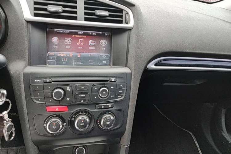 Used Citroen C4L 2013 1.8L Manual Jingxiang Edition Audio And AC Panel