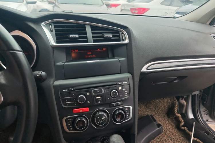 Used Citroen C4L 2013 1.6 THP Automatic Impression Edition Audio And AC Panel