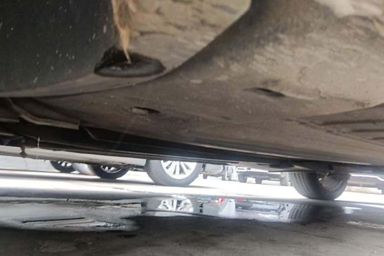 Used Citroen C4L 2013 1.8L Automatic Jingchi Edition Chassis Front Left