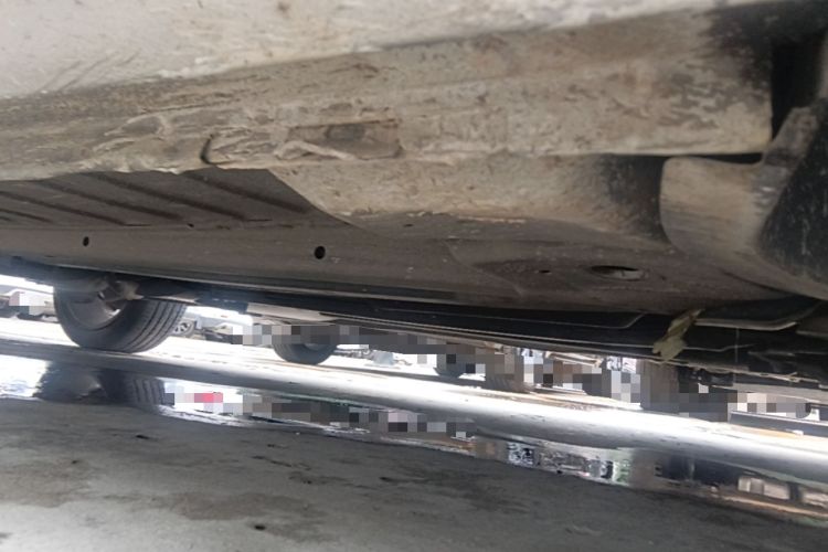 Used Citroen C4L 2013 1.8L Automatic Jingchi Edition Chassis Front Right