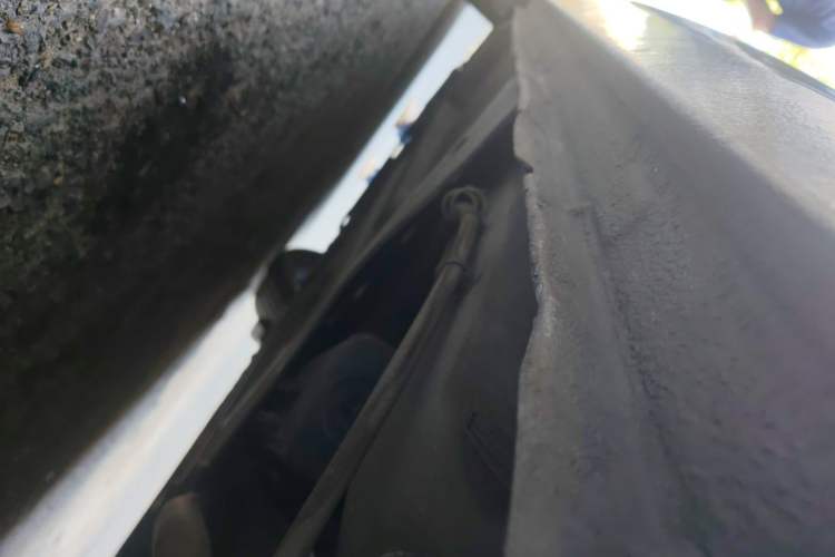 Used Citroen C4L 2013 1.8L Automatic Jingzhi Edition Chassis Rear Left