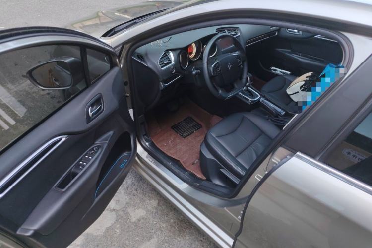 Used Citroen C4L 2013 1.8L Automatic Jingzhi Edition Driver Seat