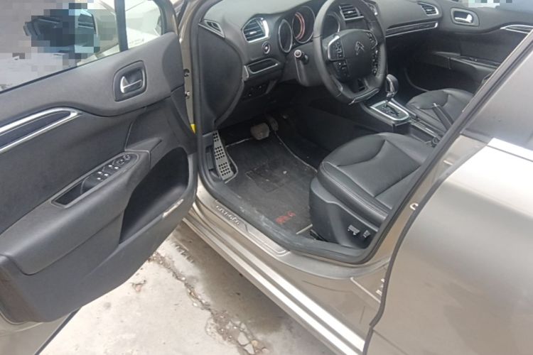 Used Citroen C4L 2013 1.8L Automatic Jingchi Edition Driver Seat