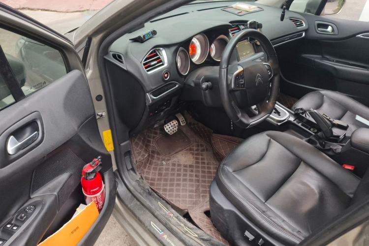 Used Citroen C4L 2013 1.6 THP Automatic Impression Edition Driver Seat