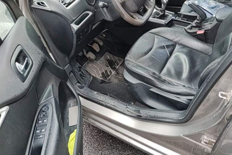 Used Citroen C4L 2013 1.8L Manual Jingxiang Edition Driver Seat