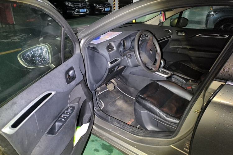 Used Citroen C4L 2013 1.8L Automatic Enjoyment Edition Driver Seat