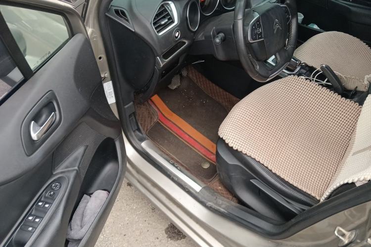 Used Citroen C4L 2013 1.8L Automatic Jingzhi Edition Driver Seat