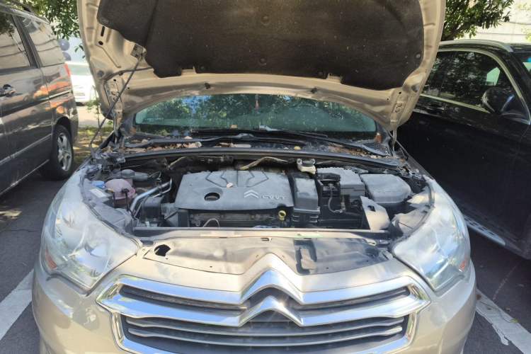Used Citroen C4L 2013 1.8L Automatic Jingzhi Edition Engine Bay