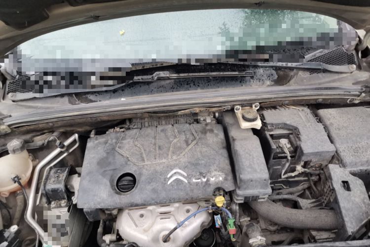 Used Citroen C4L 2013 1.8L Automatic Jingzhi Edition Engine Bay