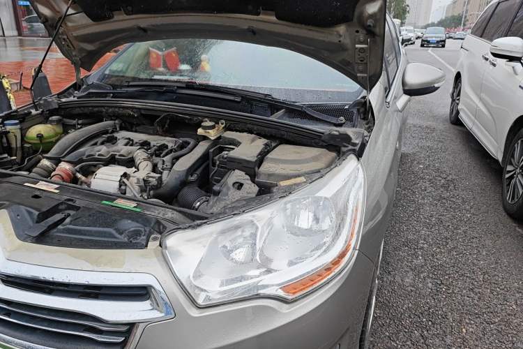 Used Citroen C4L 2013 1.6 THP Automatic Impression Edition Engine Bay Left