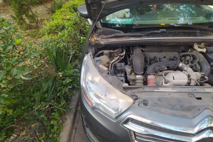 Used Citroen C4L 2013 1.6 THP Automatic Impression Edition Engine Bay Right