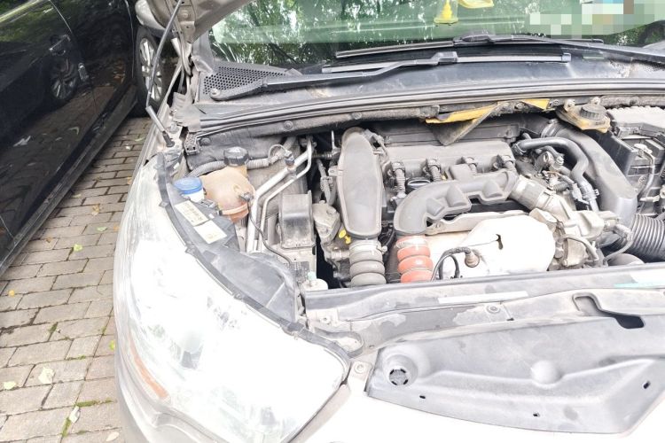 Used Citroen C4L 2013 1.6 THP Automatic Impression Edition Engine Bay Right