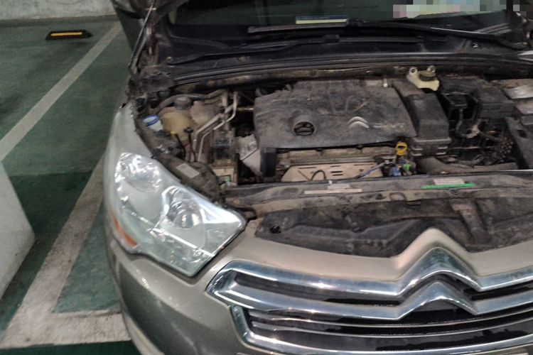 Used Citroen C4L 2013 1.8L Automatic Enjoyment Edition Engine Bay Right
