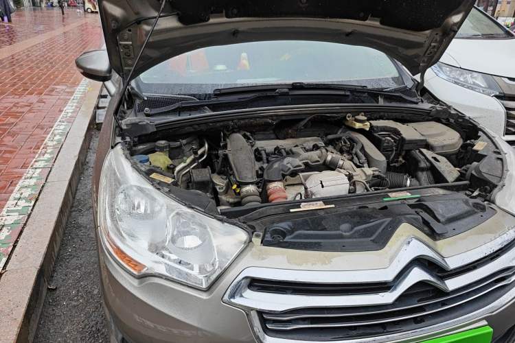 Used Citroen C4L 2013 1.6 THP Automatic Impression Edition Engine Bay Right